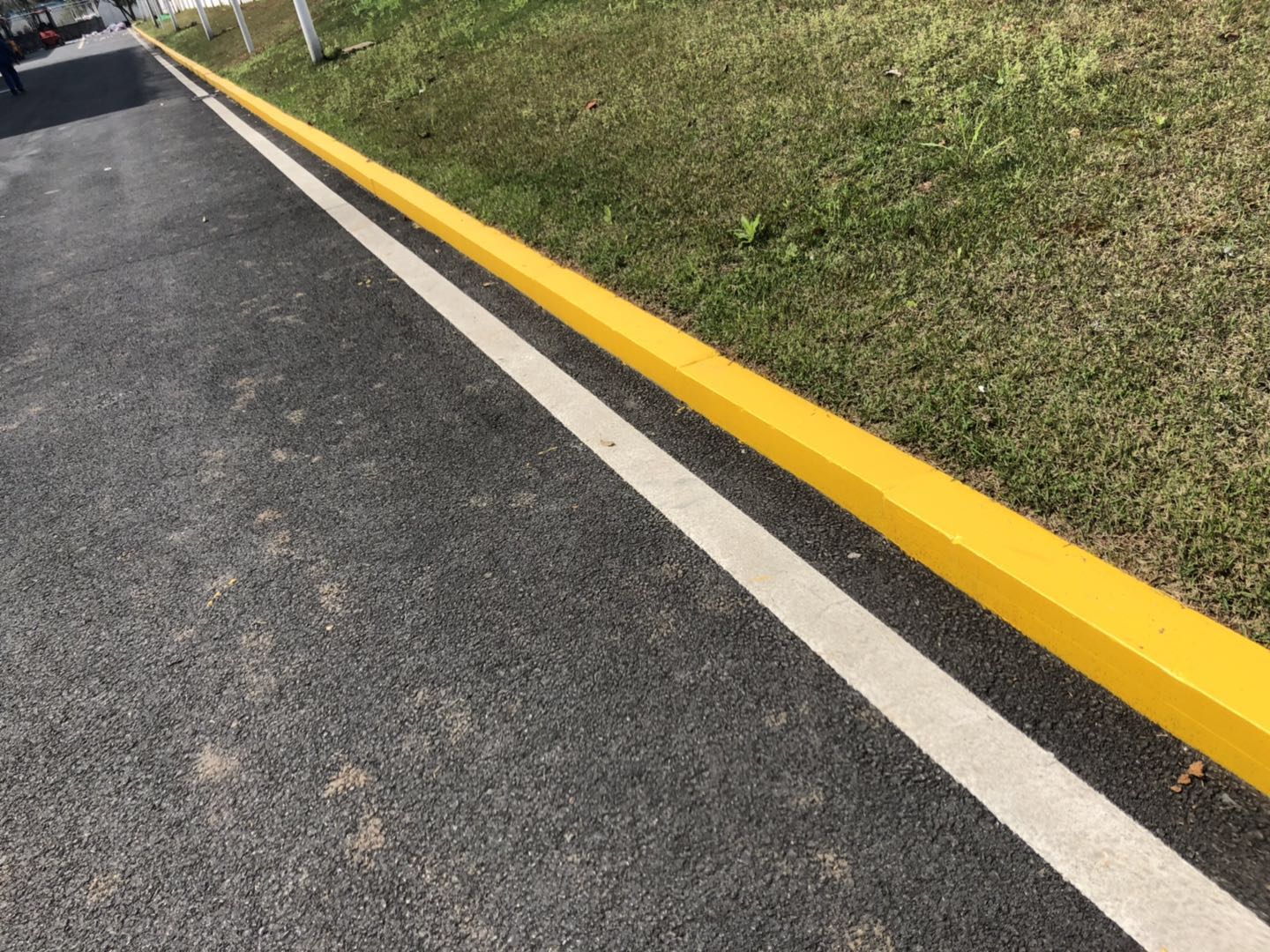 道路防護(hù)反光漆