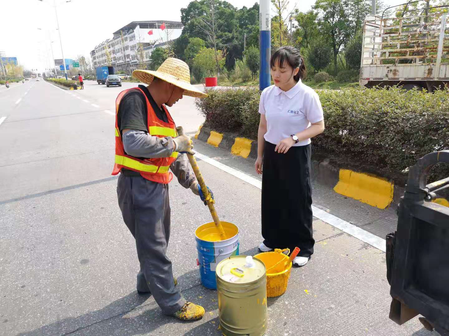 反光漆施工